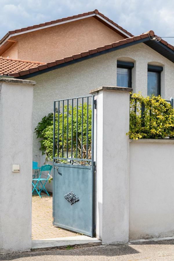 Trendy Studios Tassin Exterior photo
